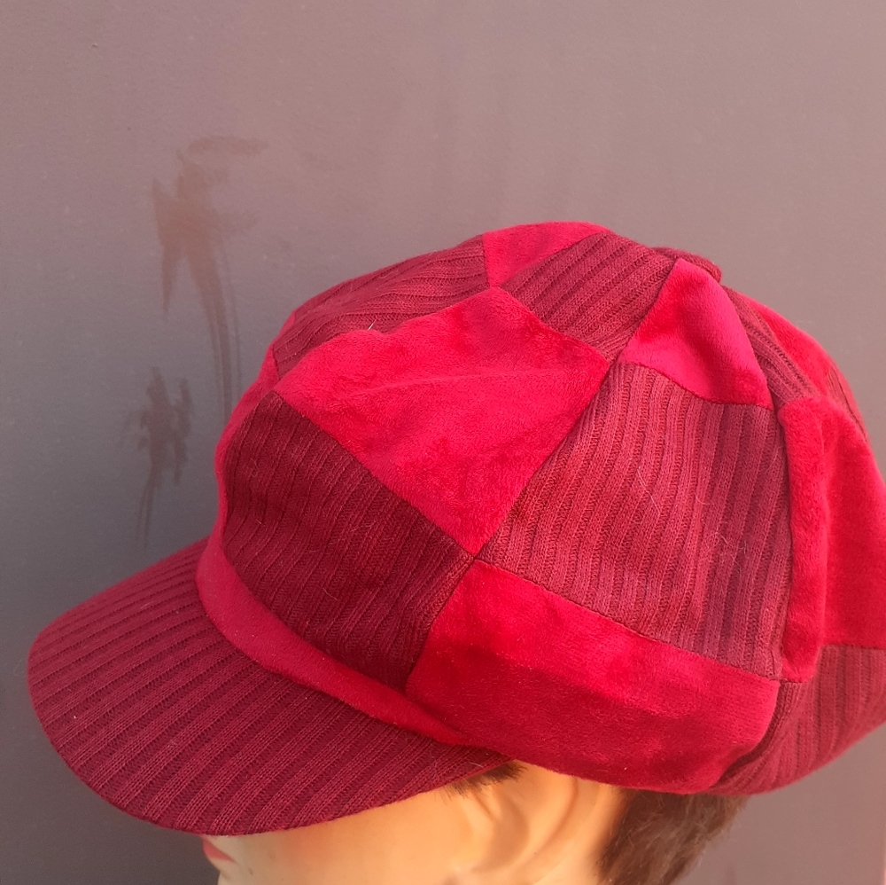 New Women's Black Red Newsboy Cabie Hat S M Cap - Picture 7 of 12